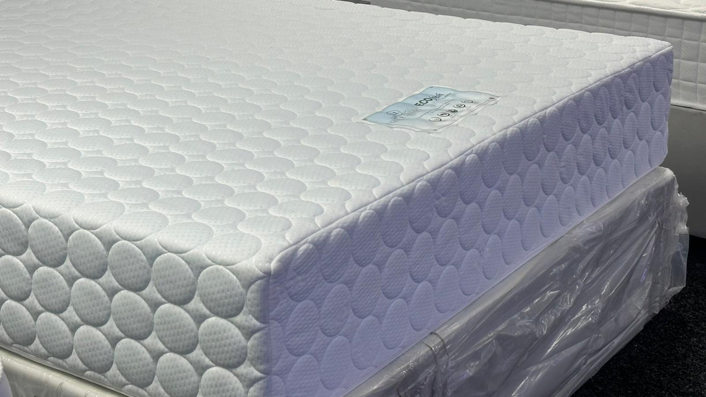 High-Density Hard Foam Mattress (25 cm) - Very Firm
